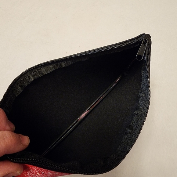 Las Vegas Pink Padded Wristlet - Picture 5 of 8